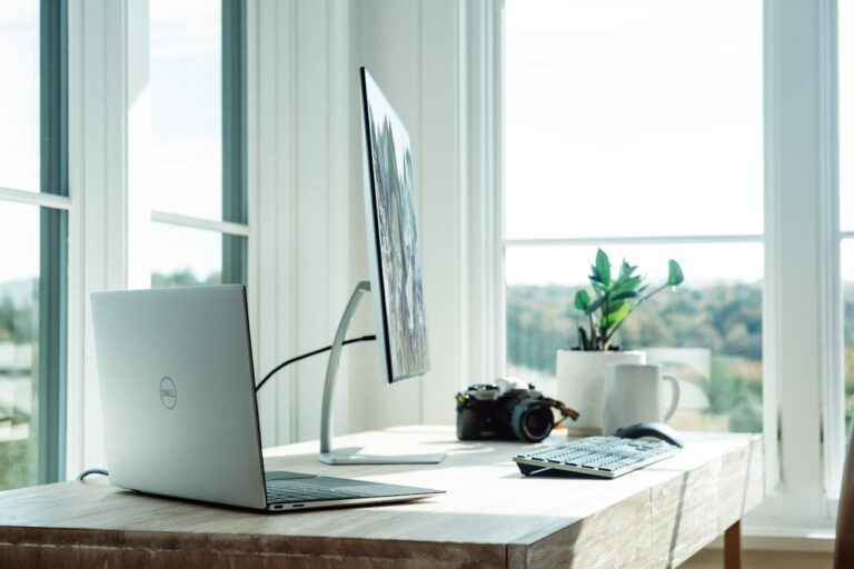 De Kunst van Productiviteit: Een Efficiënt Kantoor aan Huis Inrichten